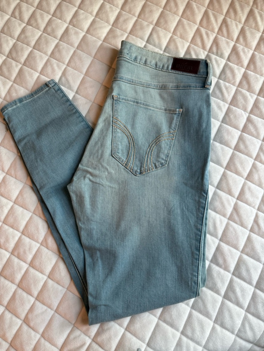 Hollister Women’s Light Blue Denim skinny Jeans - Classic skinny Fit